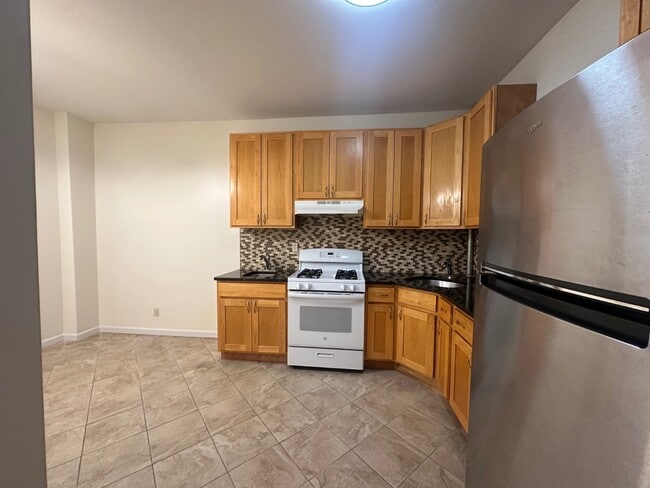 Building Photo - 1917 Avenue O