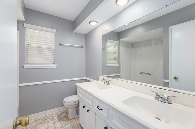 Building Photo - 5502 Forest Timbers Dr