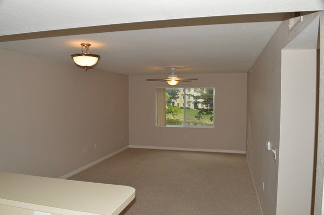 Building Photo - 8214 Key Royal Cir