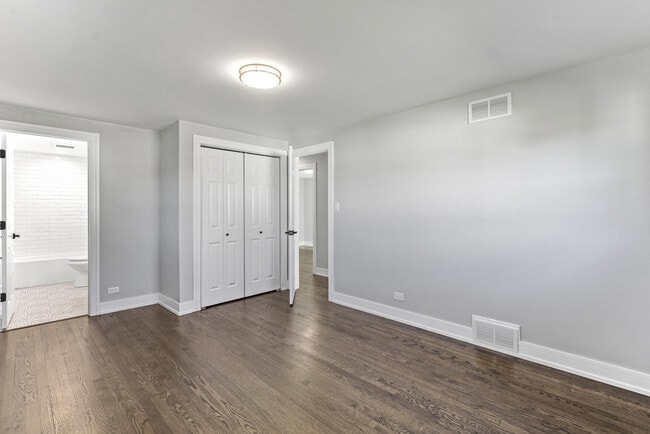 Building Photo - 8409 Newland Ave