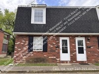 Building Photo - 220 Marks Ave