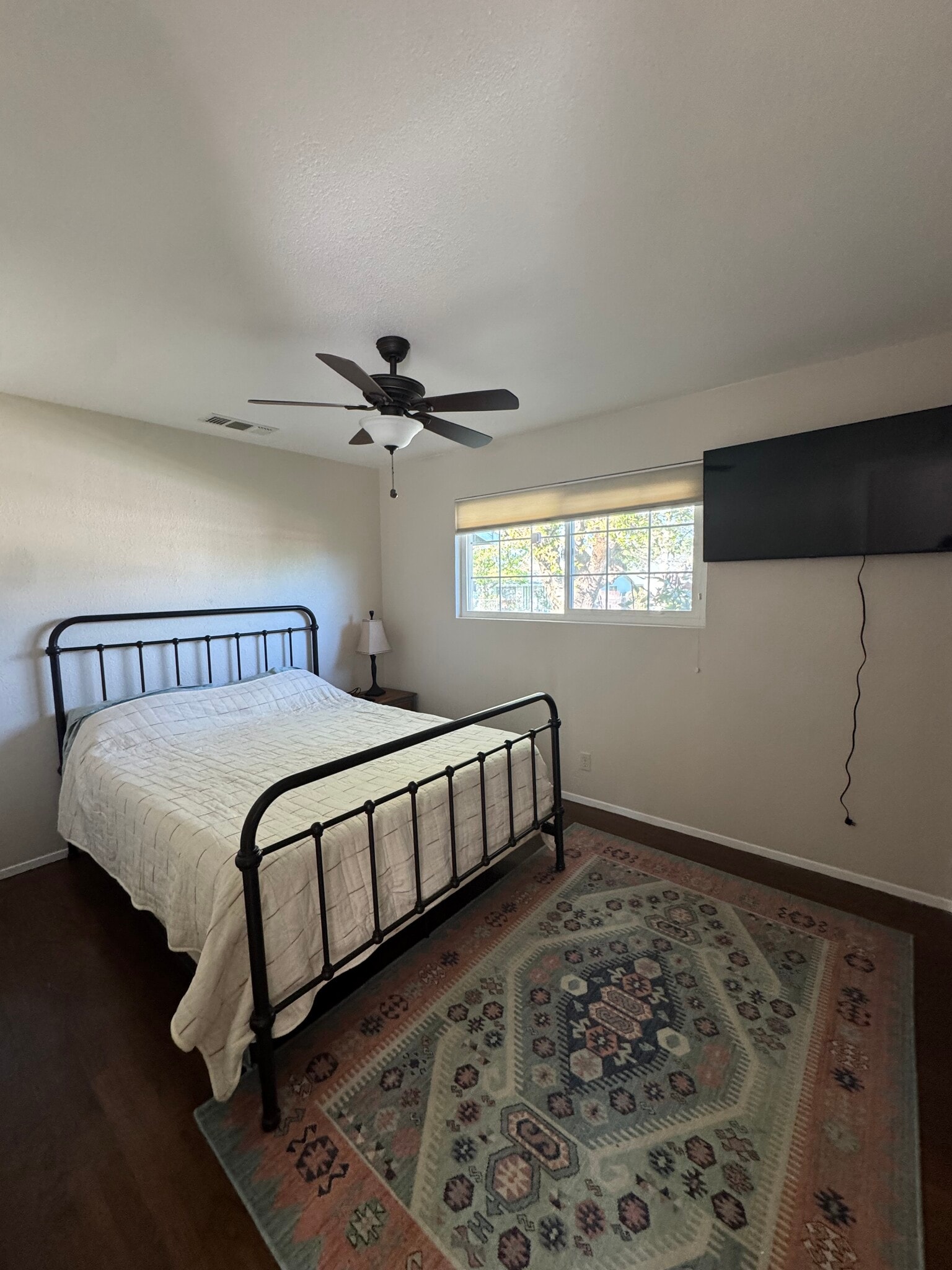 Building Photo - 802 Ridge Rd