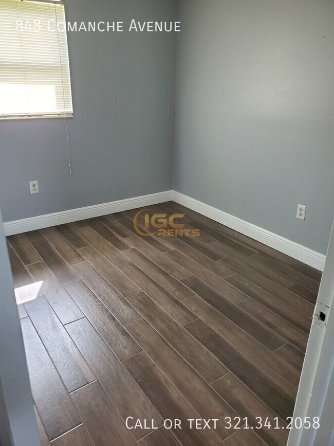Building Photo - 848 Comanche Ave