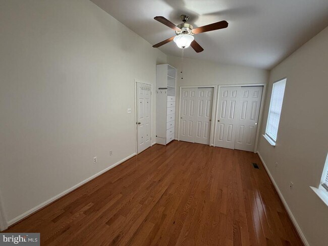 Building Photo - 1081 Smartts Ln NE