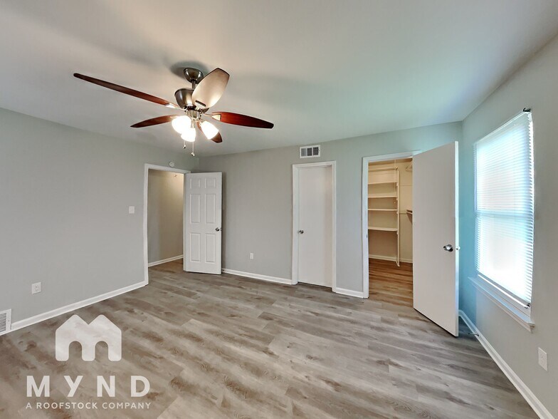 Building Photo - 3814 Silver Chalice Dr