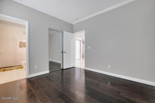 Building Photo - 6320 Ballantine Pl