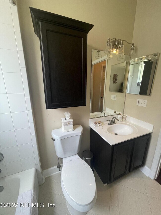 Building Photo - 204 Salt Grass Ct