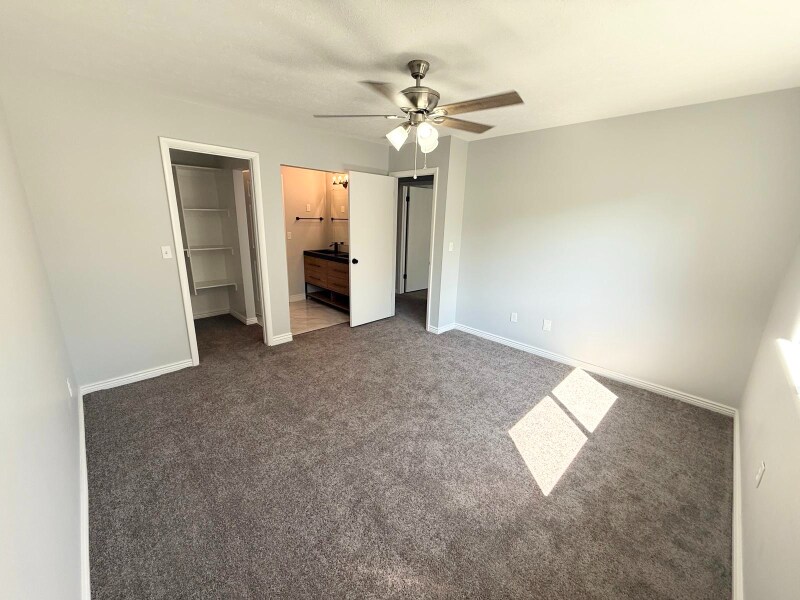 Building Photo - 8335 S 1050 E