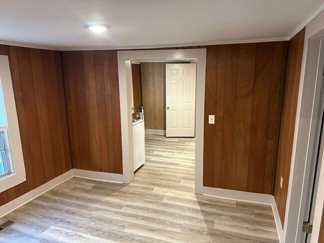 Building Photo - Available Now! Spacious 2 Bedroom, 1 Bathroom with Bonus Room & Huge Backyard