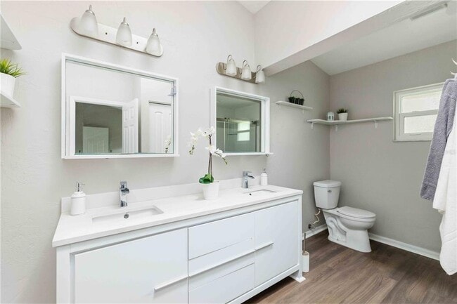 Building Photo - 7795 Pine Trace Dr