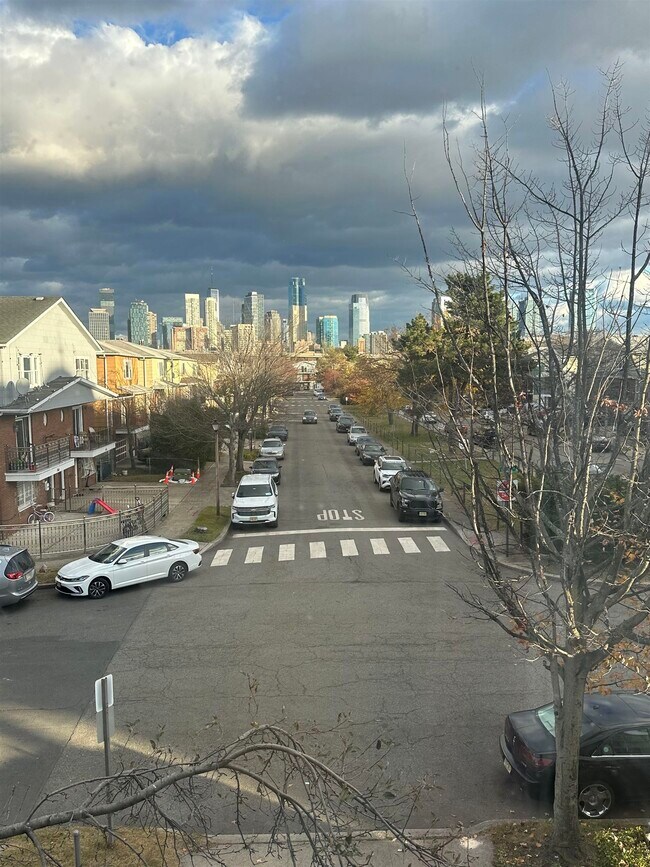 Building Photo - 367 Mercer Loop