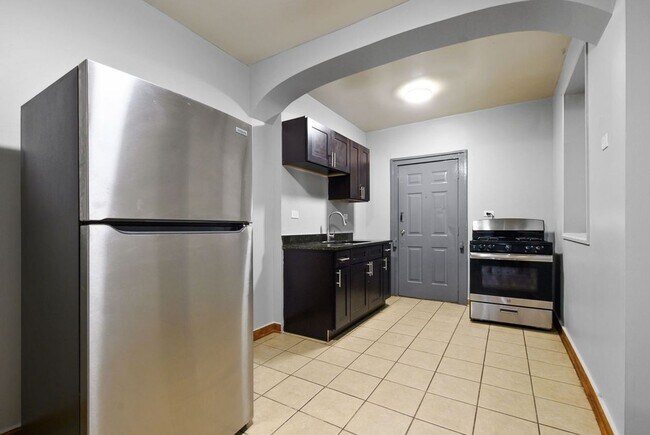 Interior Photo - 60th/Richmond