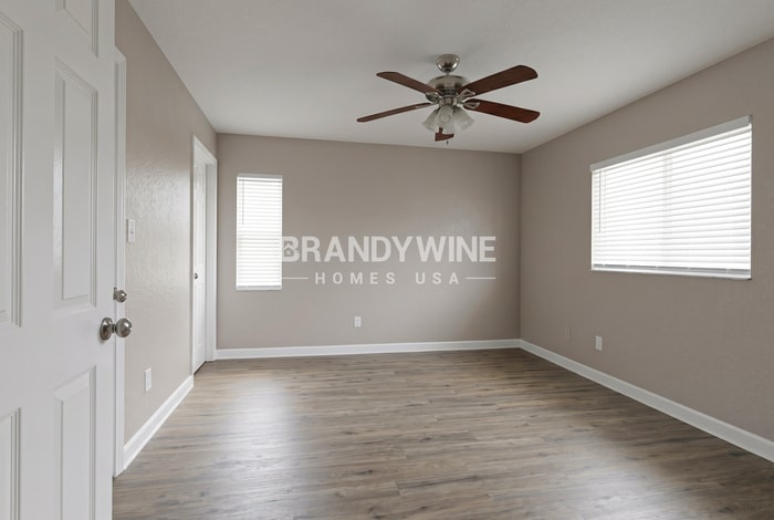 Building Photo - 220 Bonnie Glen Ln