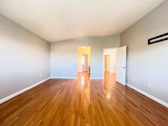 Building Photo - 538 Los Hermanos St
