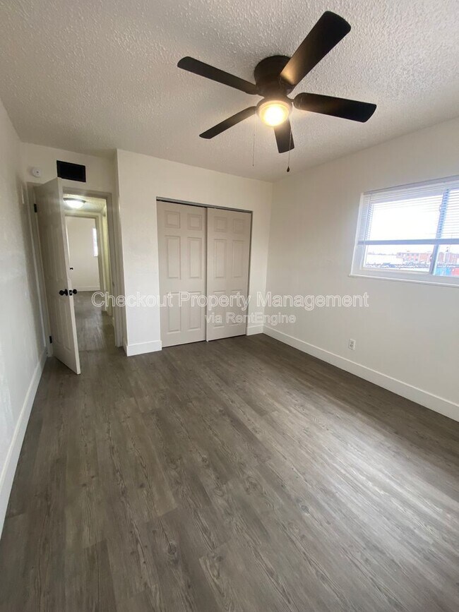 Building Photo - 813 Courtois St