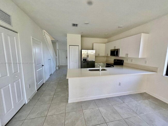 Building Photo - 13265 SW 285th St