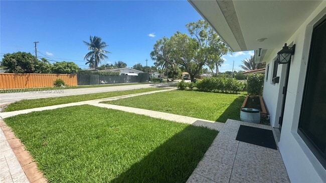 Building Photo - 5110 SW 106th Ave
