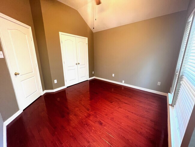 Building Photo - 23907 Hackberry Creek Dr