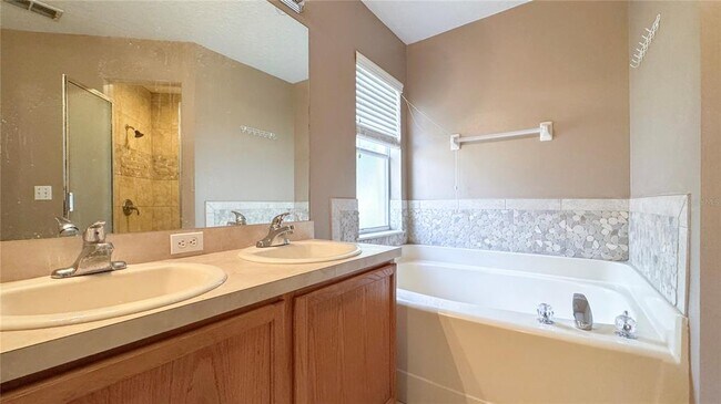 Building Photo - 2313 Ole Hickory Dr