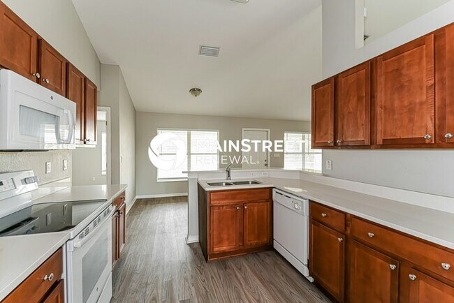 Building Photo - 4 Bedroom Pet-Friendly Home in Cape Coral, FL with Main Street Renewal