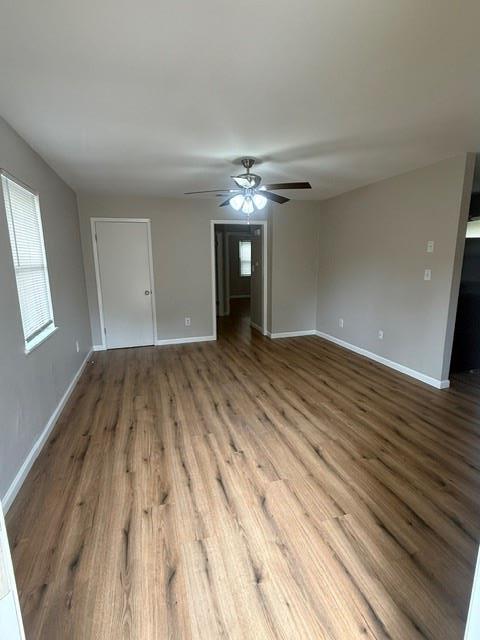 Building Photo - 703 San Saba St