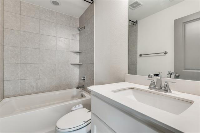 Building Photo - 1245 Harris Hawk Way