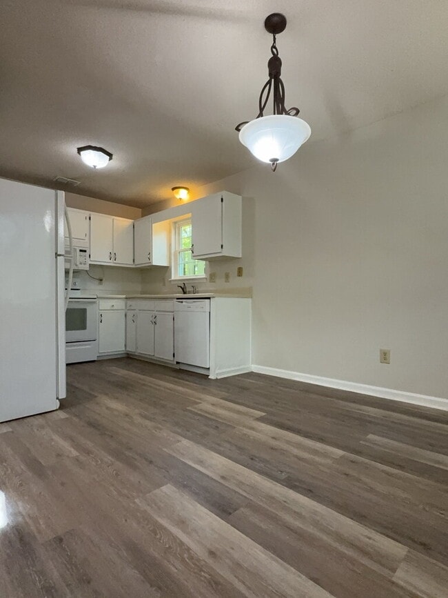 Building Photo - 109 Bridgewater Ct