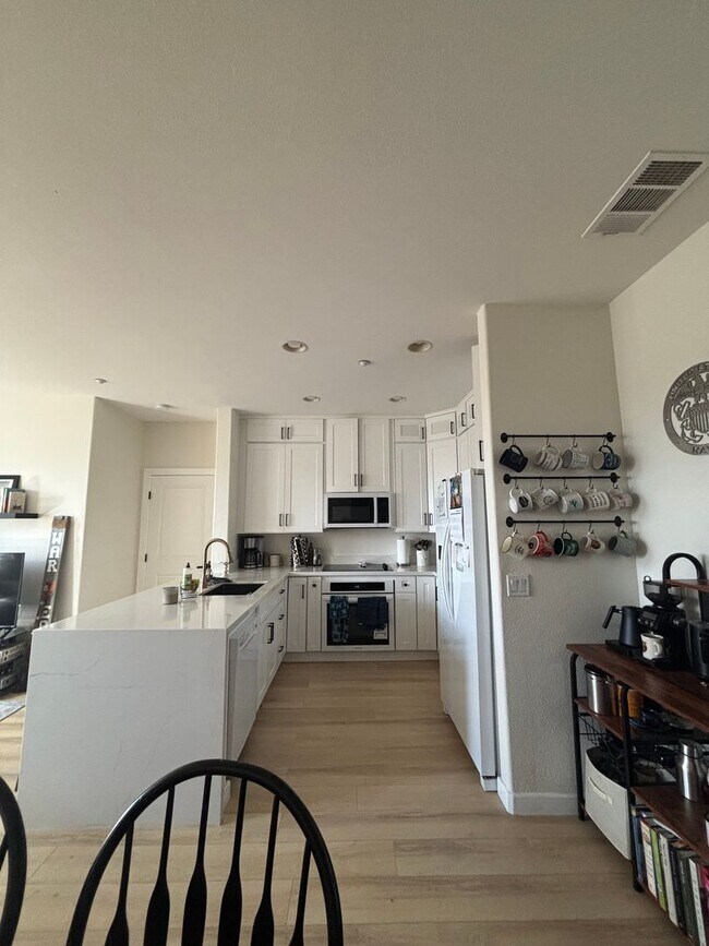 Building Photo - COMING SOON! Desirable North Park 2 BR 2BA Unit in Prestigious La Boheme