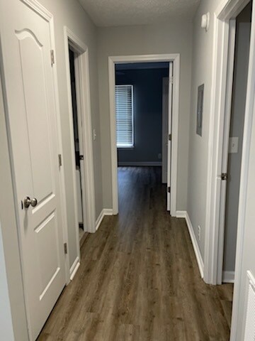 Building Photo - 180 Country Haven Dr