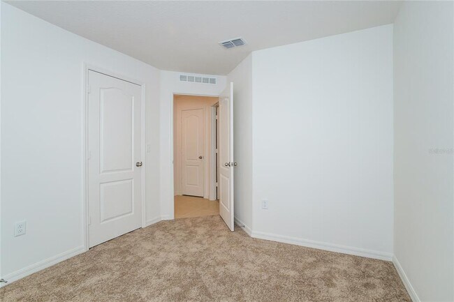 Building Photo - 1701 Gopher Tree St