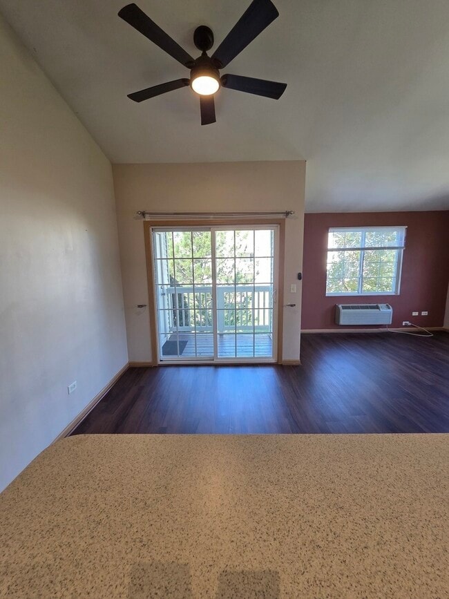 Building Photo - 2125 Silverstone Dr