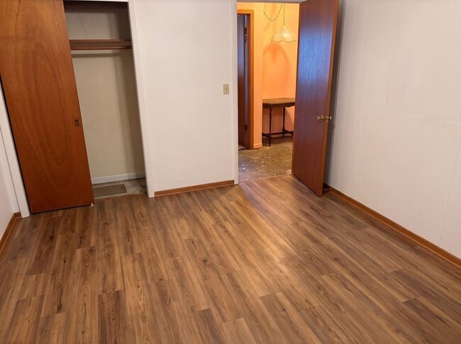 Building Photo - 3980 Renwal St