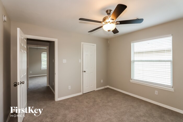 Building Photo - 1023 Casting Springs Way