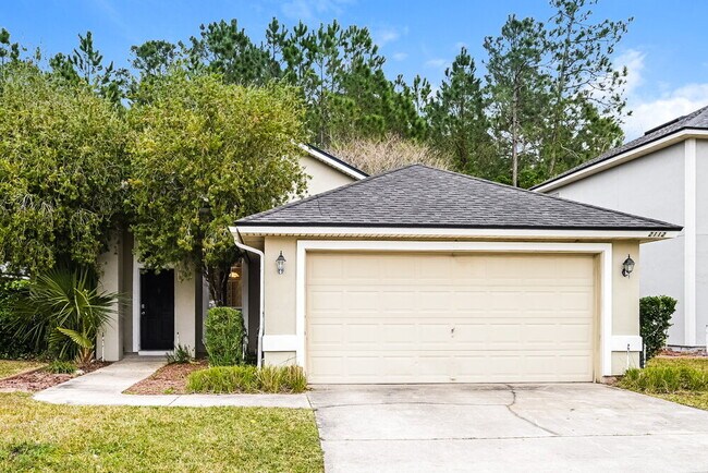 Primary Photo - 2112 S Cranbrook Ave