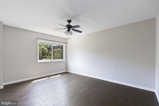 Building Photo - 3312 S 28th St