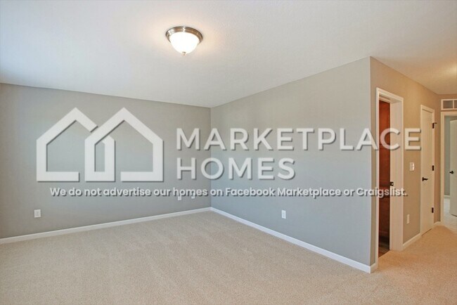 Building Photo - 3738 Byram Cir