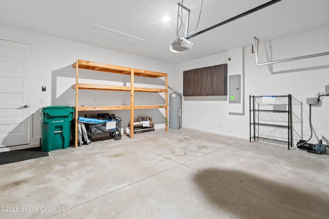 Building Photo - 82 Hubble Ln