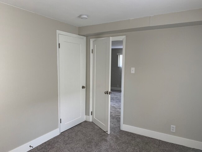 Building Photo - Beautiful 4 Bedroom 3 Bathroom Home in Wes...