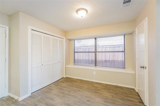 Building Photo - 7132 Penshire Dr