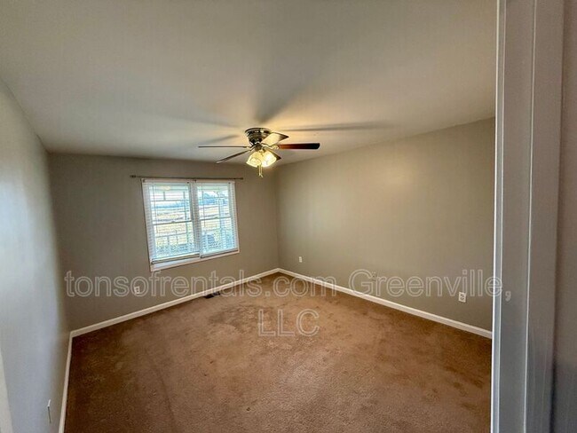 Building Photo - 12b Camino Ln