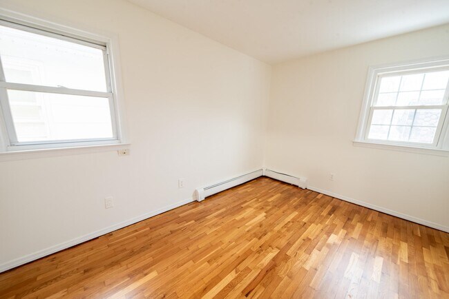 Building Photo - 6219 Polk St