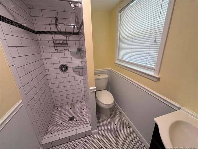 Building Photo - 5329 Hampton Rd