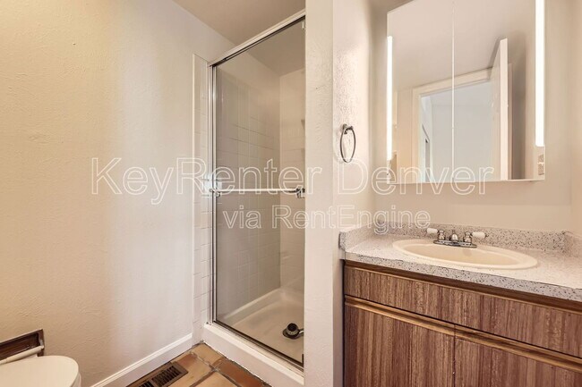 Building Photo - 20 S Boulder Cir