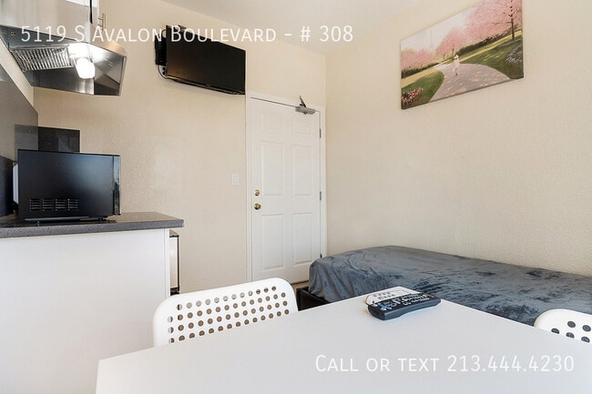 Building Photo - 5119 S Avalon Blvd