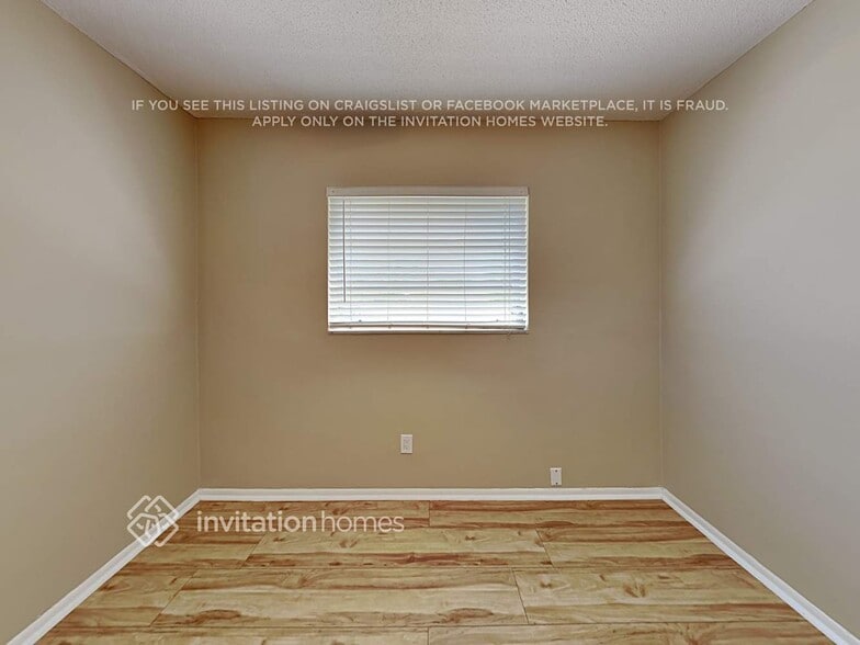 Building Photo - 7001 NW 11th Pl