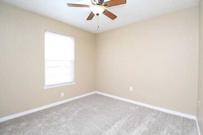 Building Photo - Pensacola 3BR Home Near NAS Pensacola with Split Floor Plan, Garage & Fenced Backyard
