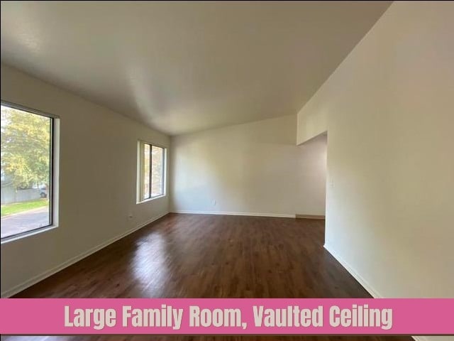 Building Photo - Gates Villas