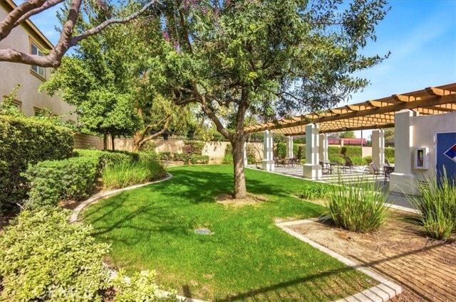 Building Photo - 2880 E Via Fiano