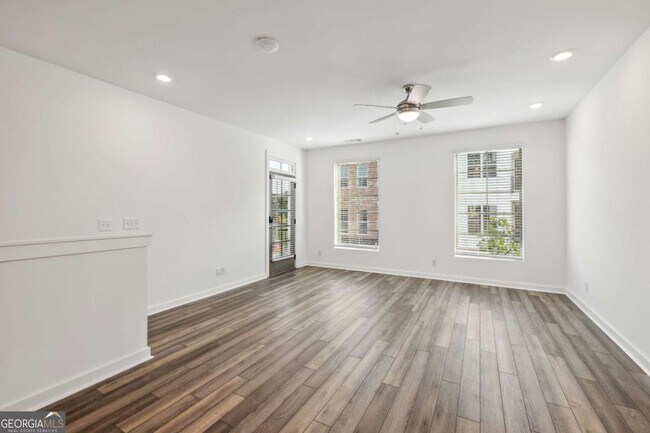 Building Photo - 432 Burton Dr