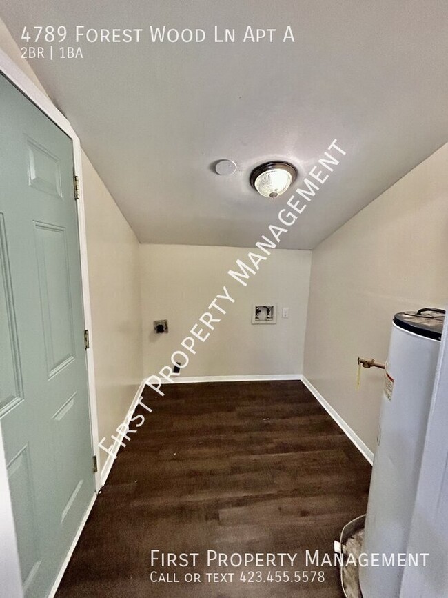 Building Photo - 2Bed/1Bath Hixson Duplex: Laundry Connecti...